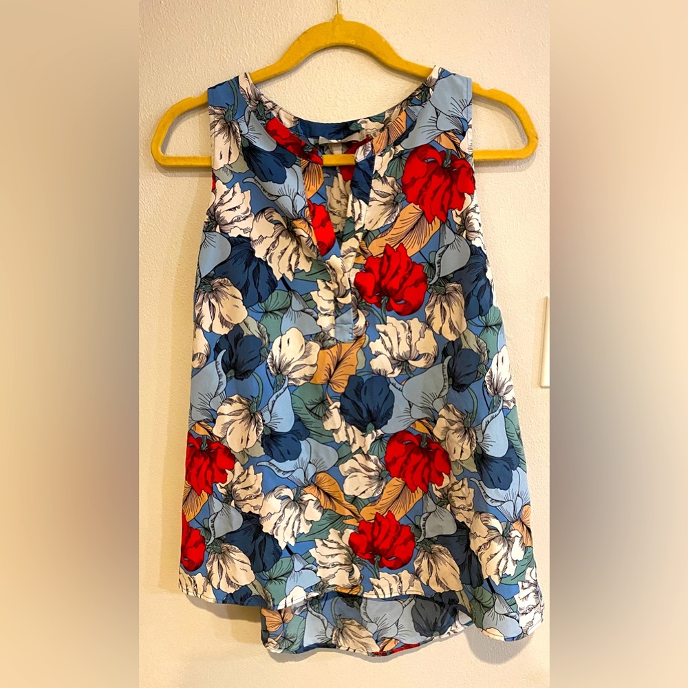 Dalia Tunic Top L Blue Floral Orchids-Placket Notch V Neck-Sleeveless